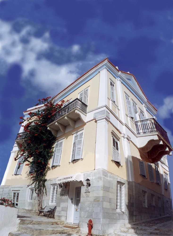 Omiros 4* Ermupoli